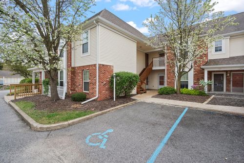 955 Misty Glen Dr, Valparaiso, IN, 46385 | Card Image