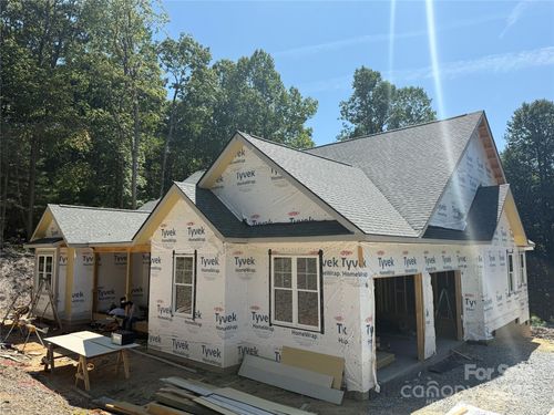 634 Hollybrook Dr, Flat Rock, NC, 28731 | Card Image