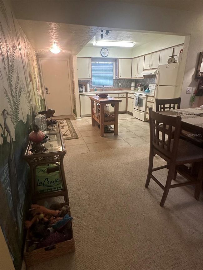 dining and kitchen | Image 16