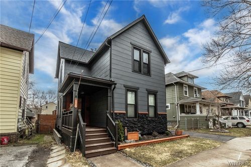 175 E Felton St, North Tonawanda, NY, 14120-2607 | Card Image