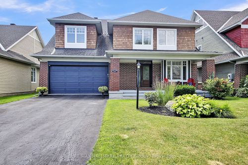 30 Oakbriar Cres, Nepean, ON, K2J5G1 | Card Image