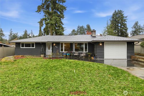 812 Maplewood Ave, Kent, WA, 98030-6343 | Card Image