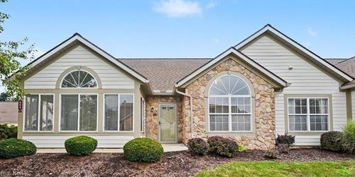 604 Crossings Cir, Tallmadge, OH, 44278-1250 | Card Image