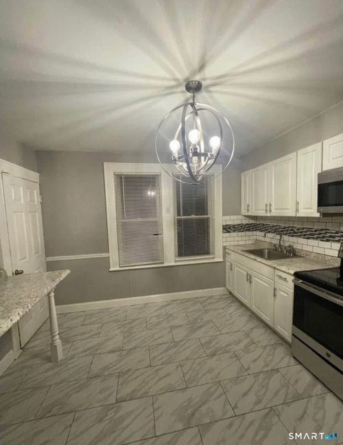 28 Higgins Ave, Bridgeport, CT, 06606-3716 | Card Image