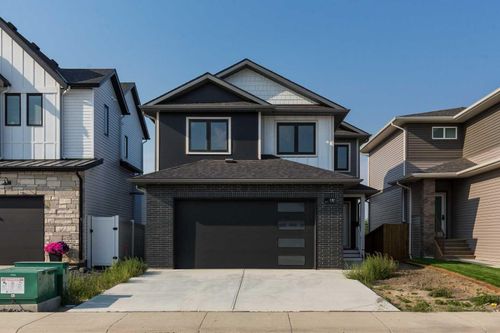 561 Malahat Green W, Lethbridge, AB, T1J5W4 | Card Image