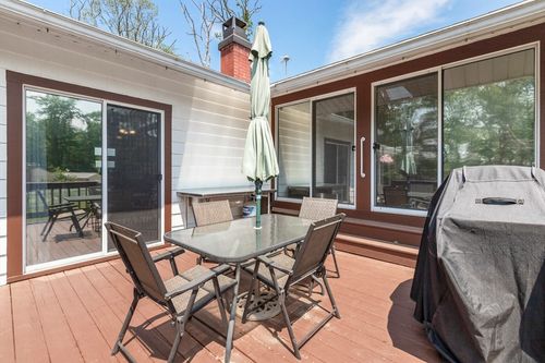 60 Shore Rd, Douglas, MA, 01516-2642 | Card Image