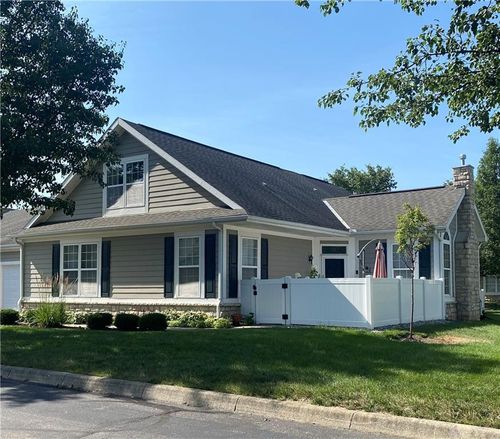 4647 Cobblestone Dr, Tipp City, OH, 45371-8355 | Card Image