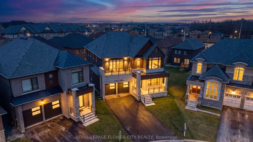 13 Pearen Heights, Caledon, ON, L7C4N4 | Card Image