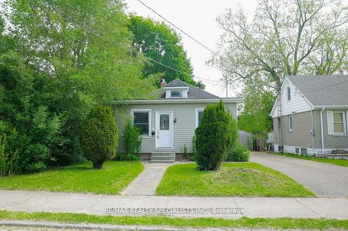 5920 Symmes St, Niagara Falls, ON, L2G2G5 | Card Image