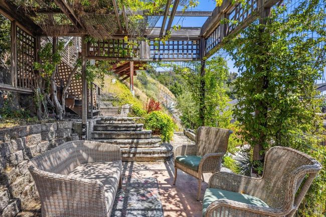 325 Via La Cumbre, House other with 3 bedrooms, 4 bathrooms and 4 parking in Greenbrae CA | Image 38