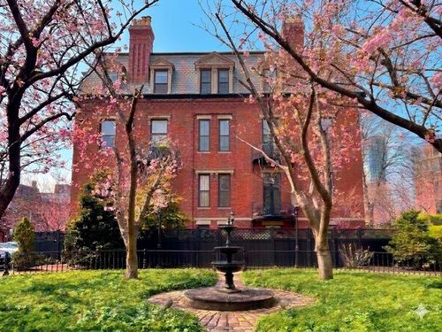 2-c-150 Appleton St, Boston, MA, 02116-6046 | Card Image