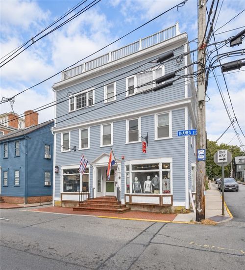 424 Thames St, Newport, RI, 02840-6757 | Card Image
