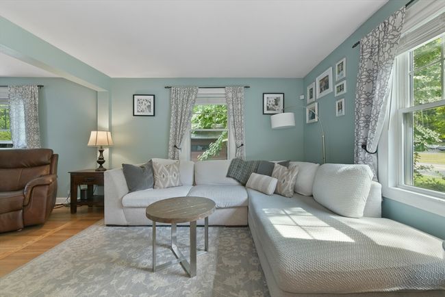 1026 Chandler St, House other with 3 bedrooms, 3 bathrooms and 3 parking in Tewksbury MA | Image 9