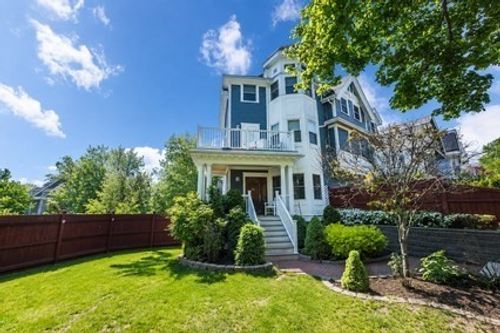 84-84 Westbourne Ter, Brookline, MA, 02446-2211 | Card Image