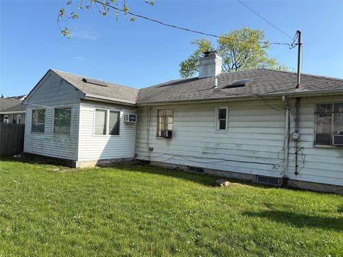 2094 Renfrew Ave, Elmont, NY, 11003-2909 | Card Image
