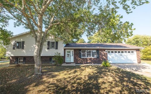 20105 Simmons Rd, Waynesville, MO, 65583-3320 | Card Image