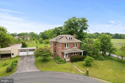 355 Winding Ln, EAST BERLIN, PA, 17316-9520 | Card Image