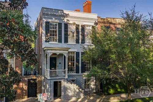 208 E Liberty St, Savannah, GA, 31401-4402 | Card Image