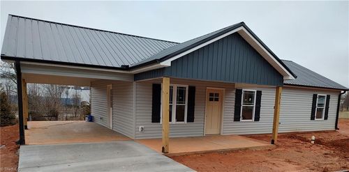 3315 New Greensboro Rd, Winston-Salem, NC, 27101-6215 | Card Image