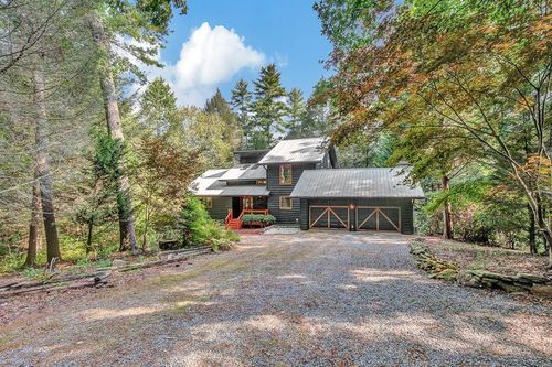 450 Flat Creek Cir, Blue Ridge, GA, 30513-5518 | Card Image