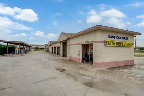 2520 Bardin Rd, Grand Prairie, TX, 75052-3842 | Card Image