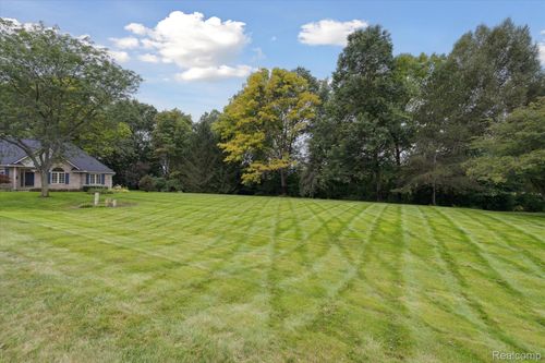16534 W Horseshoe Trl, Linden, MI, 48451-8938 | Card Image