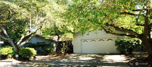 930 130th Ave Ne, Bellevue, WA, 98005-2614 | Card Image