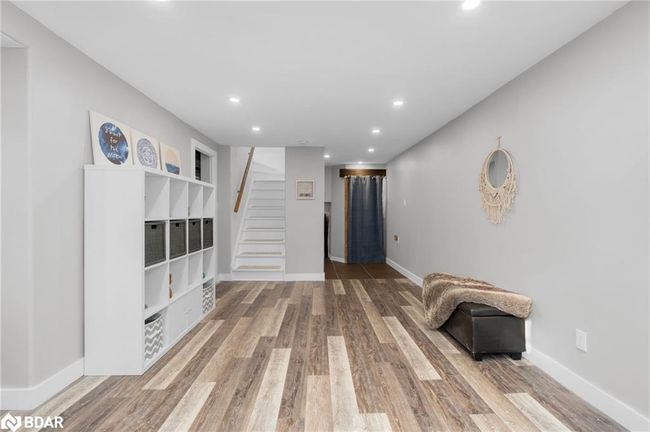 203 Camilla Cres, House other with 5 bedrooms, 2 bathrooms and 6 parking in Thornton ON | Image 32