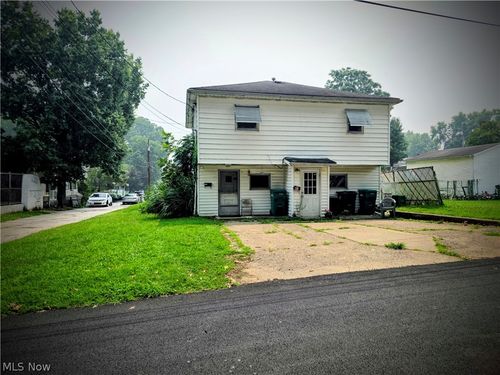 2402 Avery St, Parkersburg, WV, 26101-2626 | Card Image