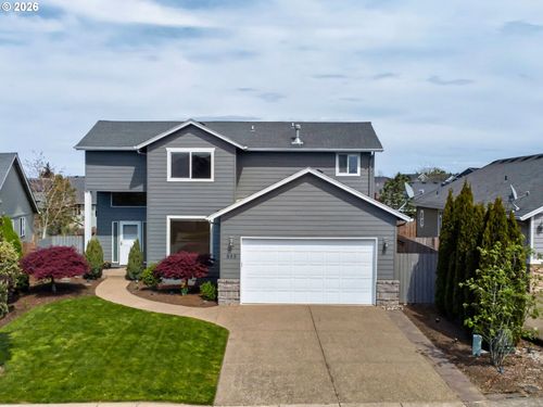 845 Meadow Dr, Molalla, OR, 97038-8827 | Card Image