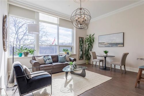 207-397 King St W, Dundas, ON, L9H1W9 | Card Image