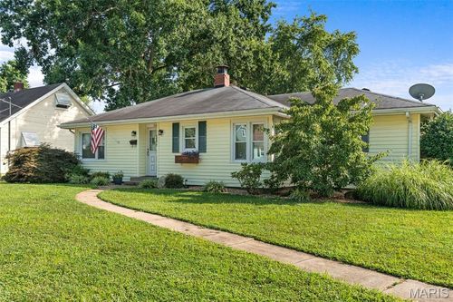 1420 E 8th St, Washington, MO, 63090-3510 | Card Image