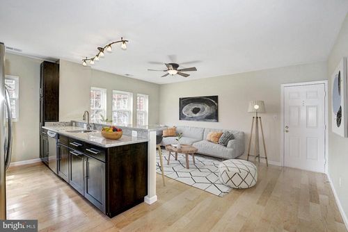 apt-88-1924 N Rhodes St, ARLINGTON, VA, 22201-3133 | Card Image