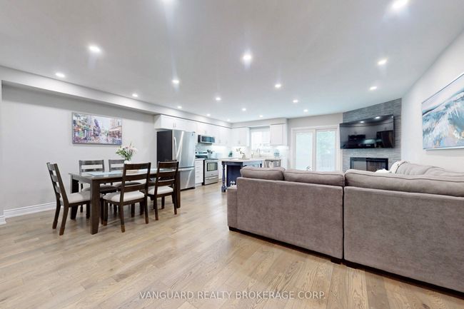 117 Gianmarco Way, House attached with 3 bedrooms, 3 bathrooms and 2 parking in Maple ON | Image 11