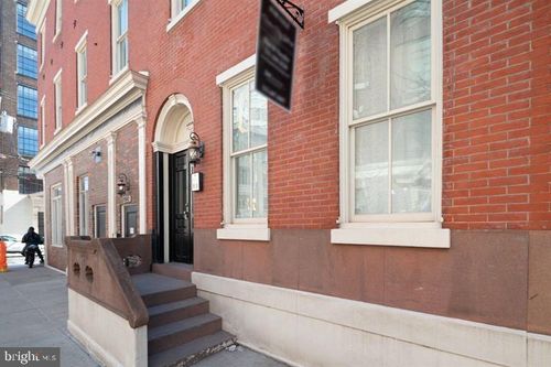 2r-1504 Mount Vernon St, PHILADELPHIA, PA, 19130-3451 | Card Image
