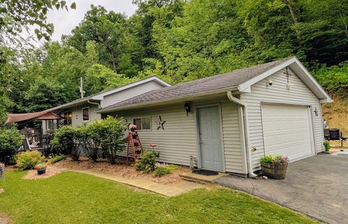 E4585 Bean Ln, Chaseburg, WI, 54621-8070 | Card Image