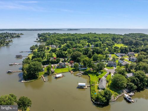 1207 Bayview Ct, Edgewater, MD, 21037-4314 | Card Image