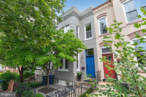 641 11th St Ne, WASHINGTON, DC, 20002-5317 | Card Image