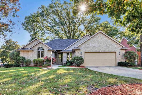 1601 Rustic Oaks Court, ALLOUEZ, WI, 54301 | Card Image