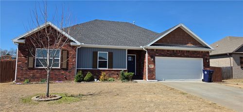 511 Captain Stockton St, Prairie Grove, AR, 72753-6039 | Card Image