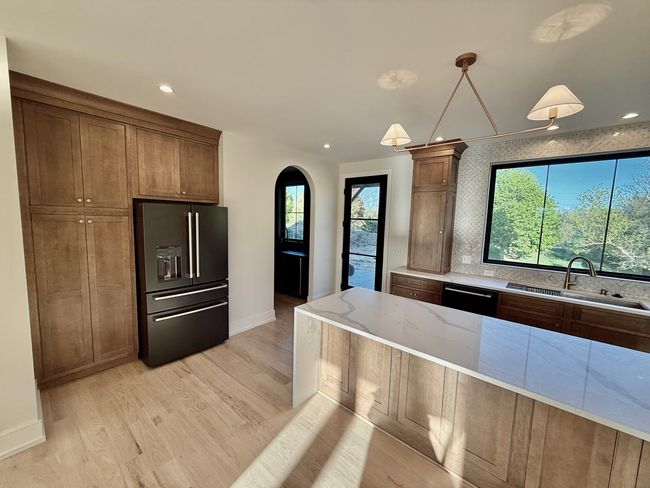 552 S Stocks Rd, House other with 4 bedrooms, 4 bathrooms and null parking in Summit WI | Image 15