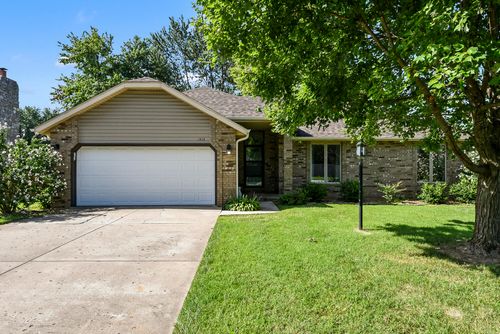 1414 E Arlington St, Springfield, MO, 65803-3774 | Card Image