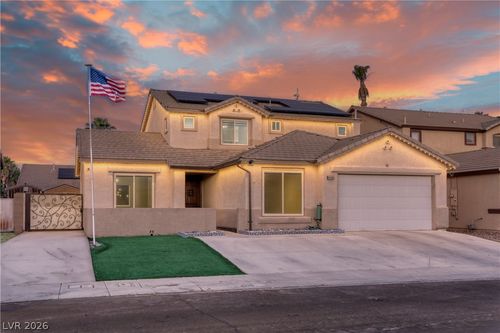 4536 Rockpine Dr, North Las Vegas, NV, 89081-3272 | Card Image