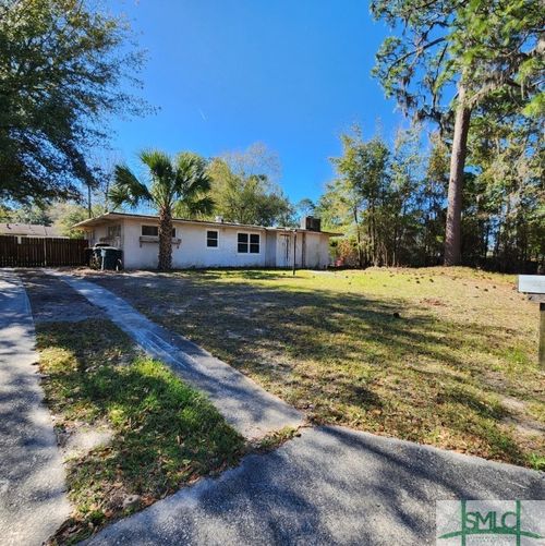 2223 Armstrong Dr, Savannah, GA, 31404-5623 | Card Image