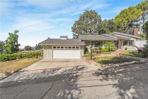2302 Jayma Ln, La Crescenta, CA, 91214-1528 | Card Image