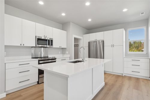 304 Trailview Way, Whitefish, MT, 59937-9194 | Card Image