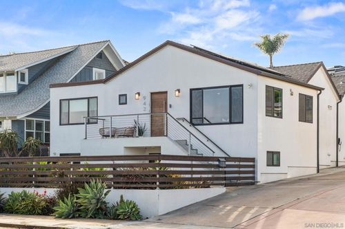 942 Rosecrans St, San Diego, CA, 92106-3017 | Card Image