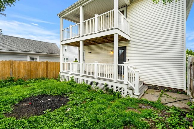 26 Enfield Rd, Home with 5 bedrooms, 2 bathrooms and 4 parking in Winthrop MA | Image 4