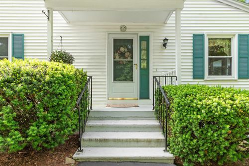 4-9 Crane Crossing Rd, Plaistow, NH, 03865-2235 | Card Image