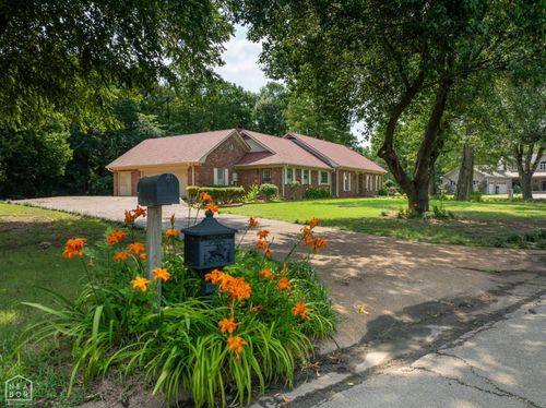 7 Holmes St, Newport, AR, 72112-4046 | Card Image